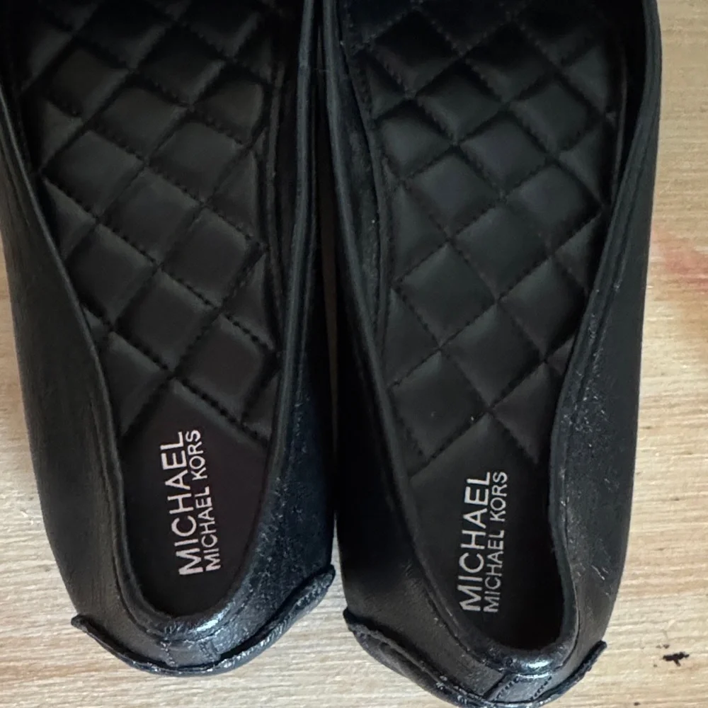Michael Kors Black Leather Ballet Flats Silver Logo Designer Slip-On Everyday